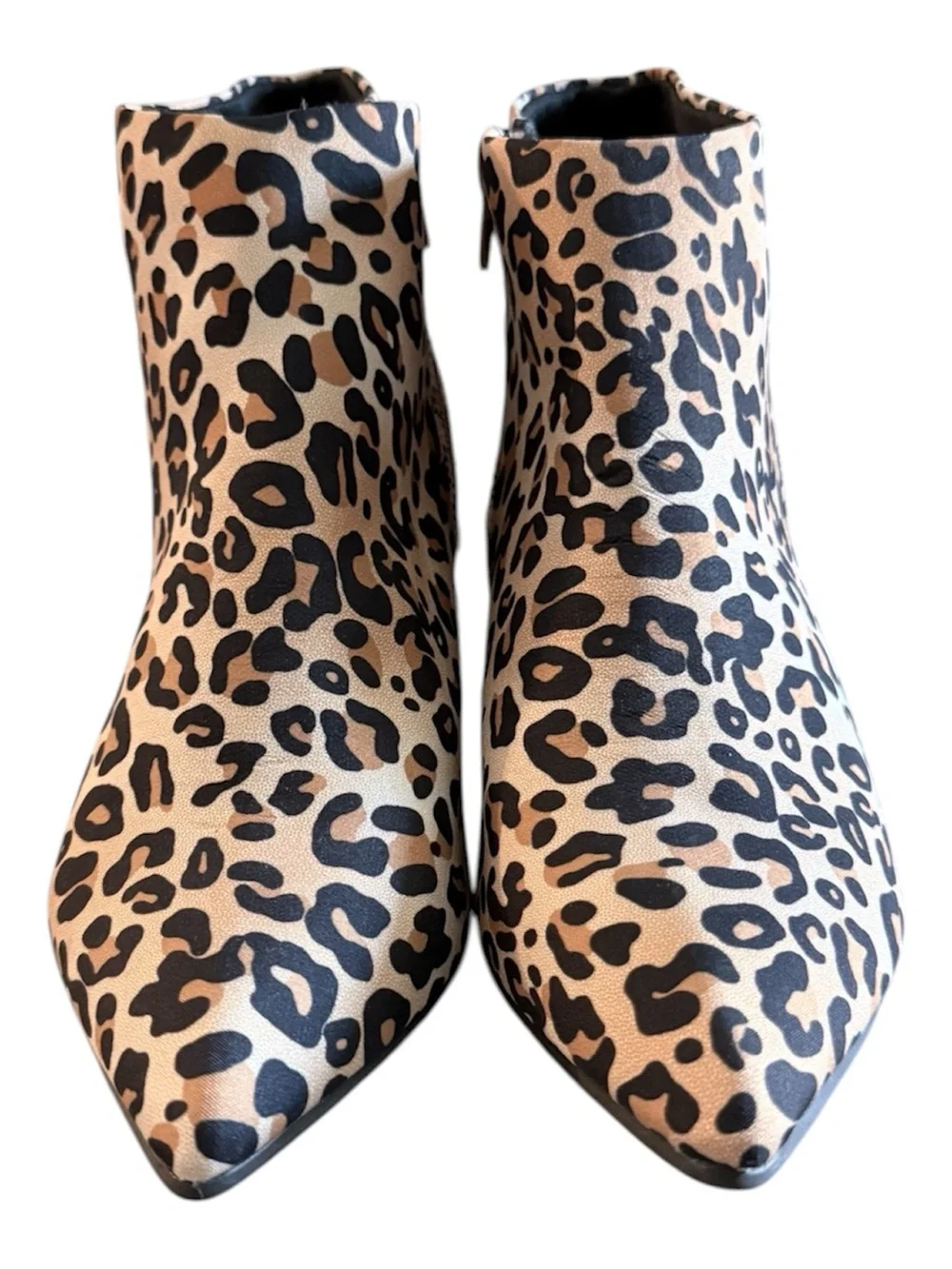 NWT JD Williams women’s 5 pointed-toe tan leopard boots with inside zippers